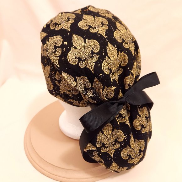 Fleur de Lis Ponytail Scrub Cap - 3 Ponytail Pouch Sizes - Gold on Black - Picture 2 of 4